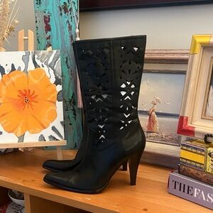 MIA Vintage Black Leather Laser Cut Pointy Toe Heel Boots Size 7.5